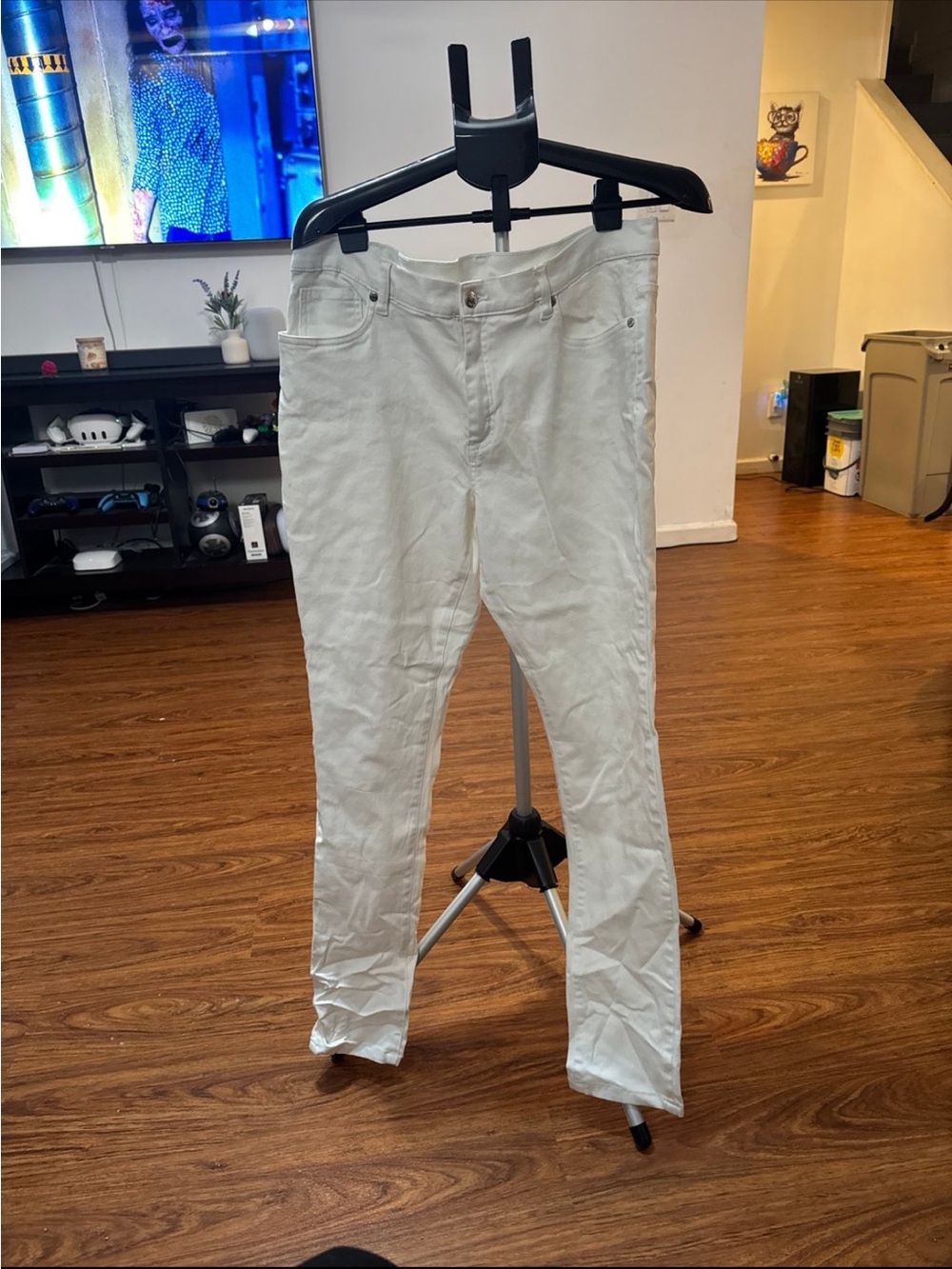 VENUS White High-Rise Slim Jeans